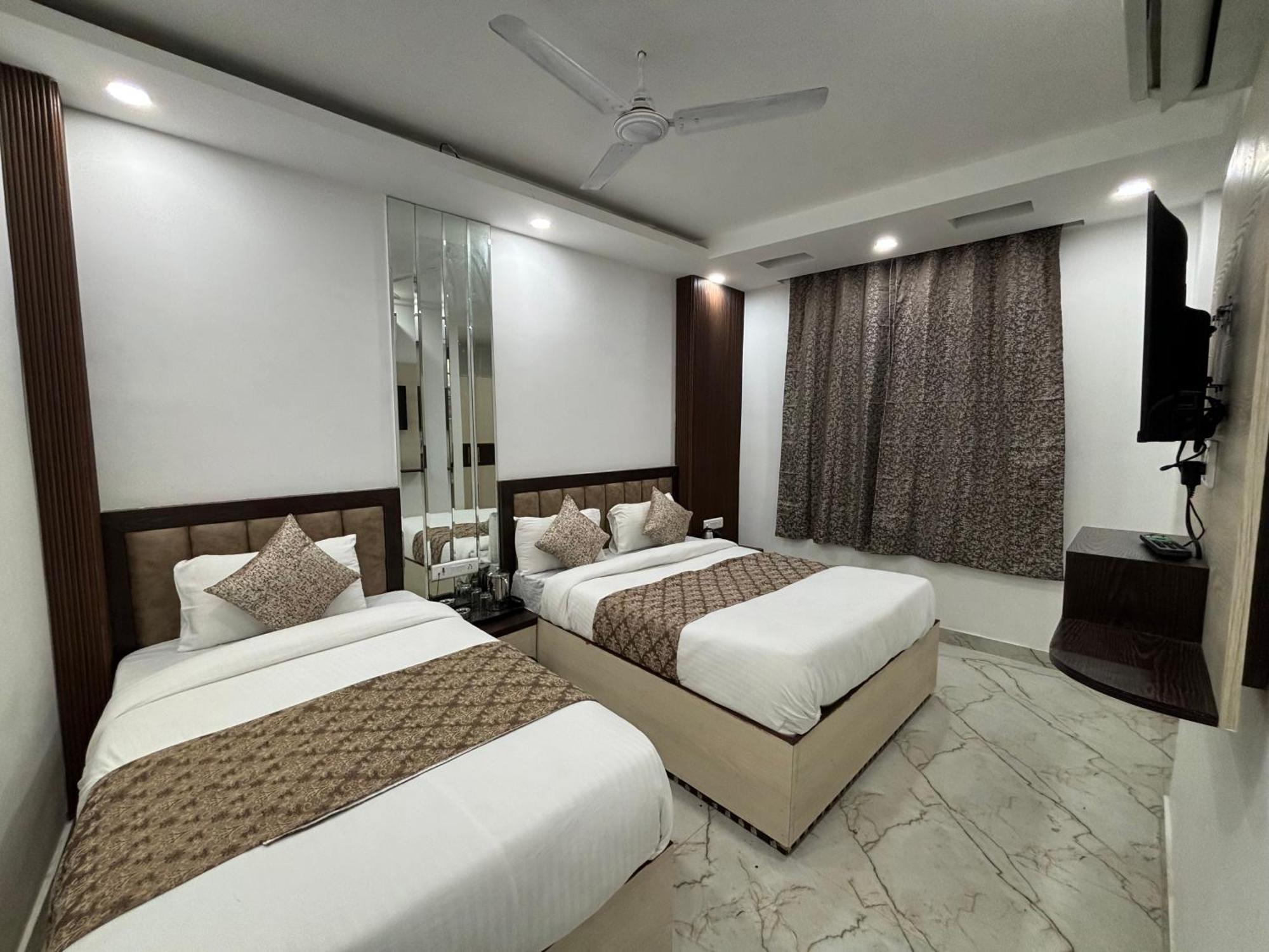 Sweet Guest House New Delhi Buitenkant foto