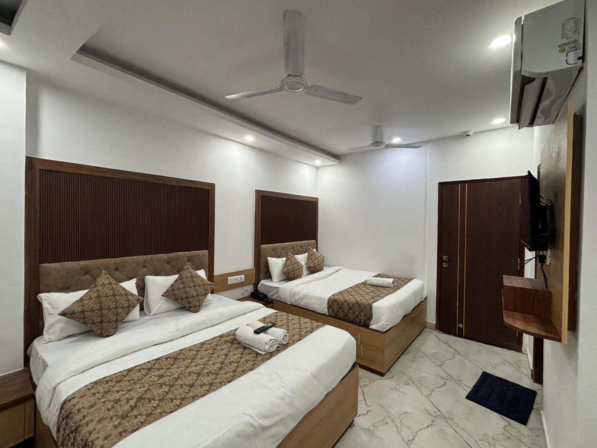 Sweet Guest House New Delhi Buitenkant foto